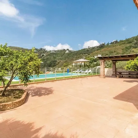 5 Bedroom In 別荘 *