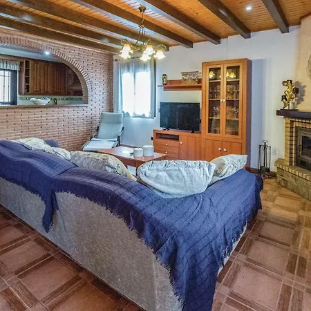 5 Bedroom In *